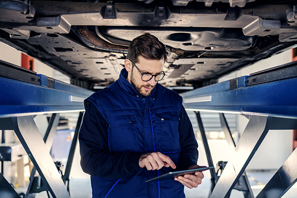 Can Coastal Salt Air in Santa Monica Cause Corrosion Under Your Car? | 26th Street Auto Center